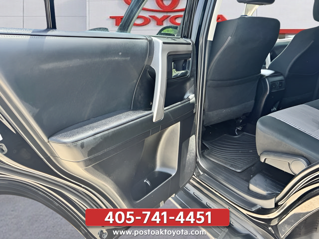 Used 2021 Toyota 4Runner SR5 AWD/4WD image 25
