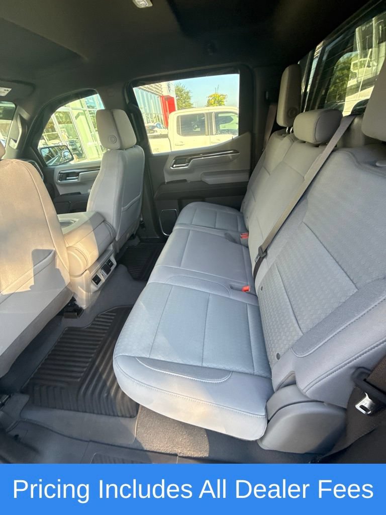 Used 2024 Chevrolet Silverado 1500 LT AWD/4WD image 6