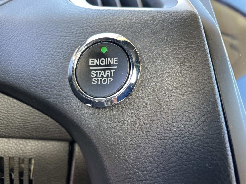 Used 2021 Ford Edge SEL w/ Convenience Package image 19