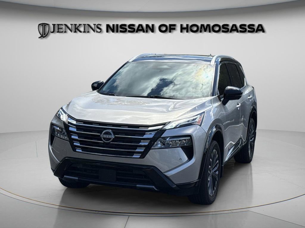 Used 2025 Nissan Rogue Platinum w/ Tech Package image 11