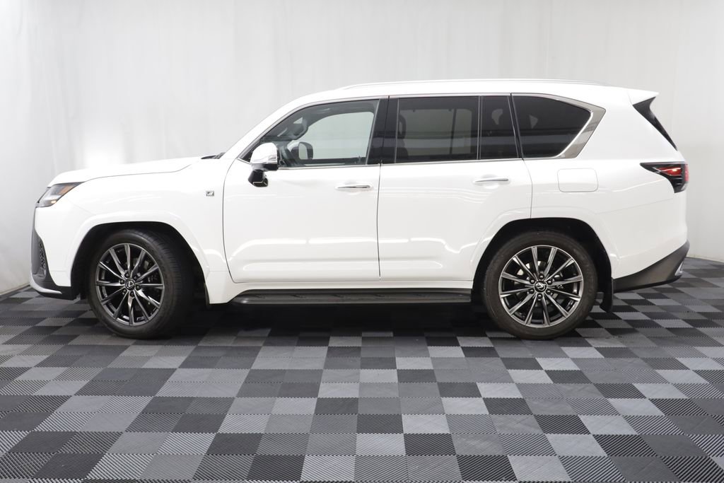 Used 2024 Lexus LX 600 F Sport AWD/4WD image 4