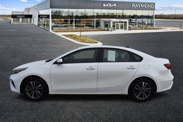 Certified 2023 Kia Forte LXS image 7