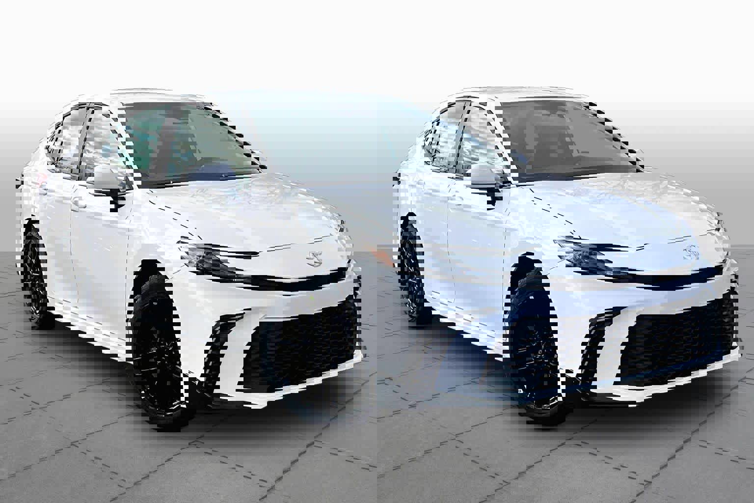 New 2026 Toyota Camry SE FWD image 2