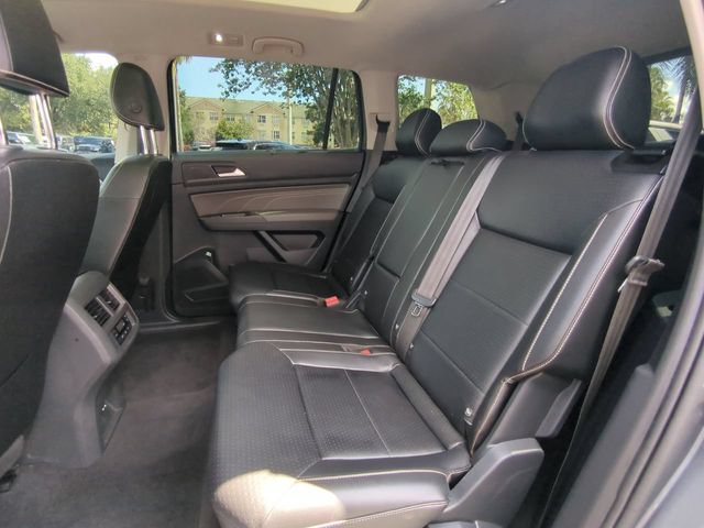 Used 2022 Volkswagen Atlas SEL AWD/4WD image 17