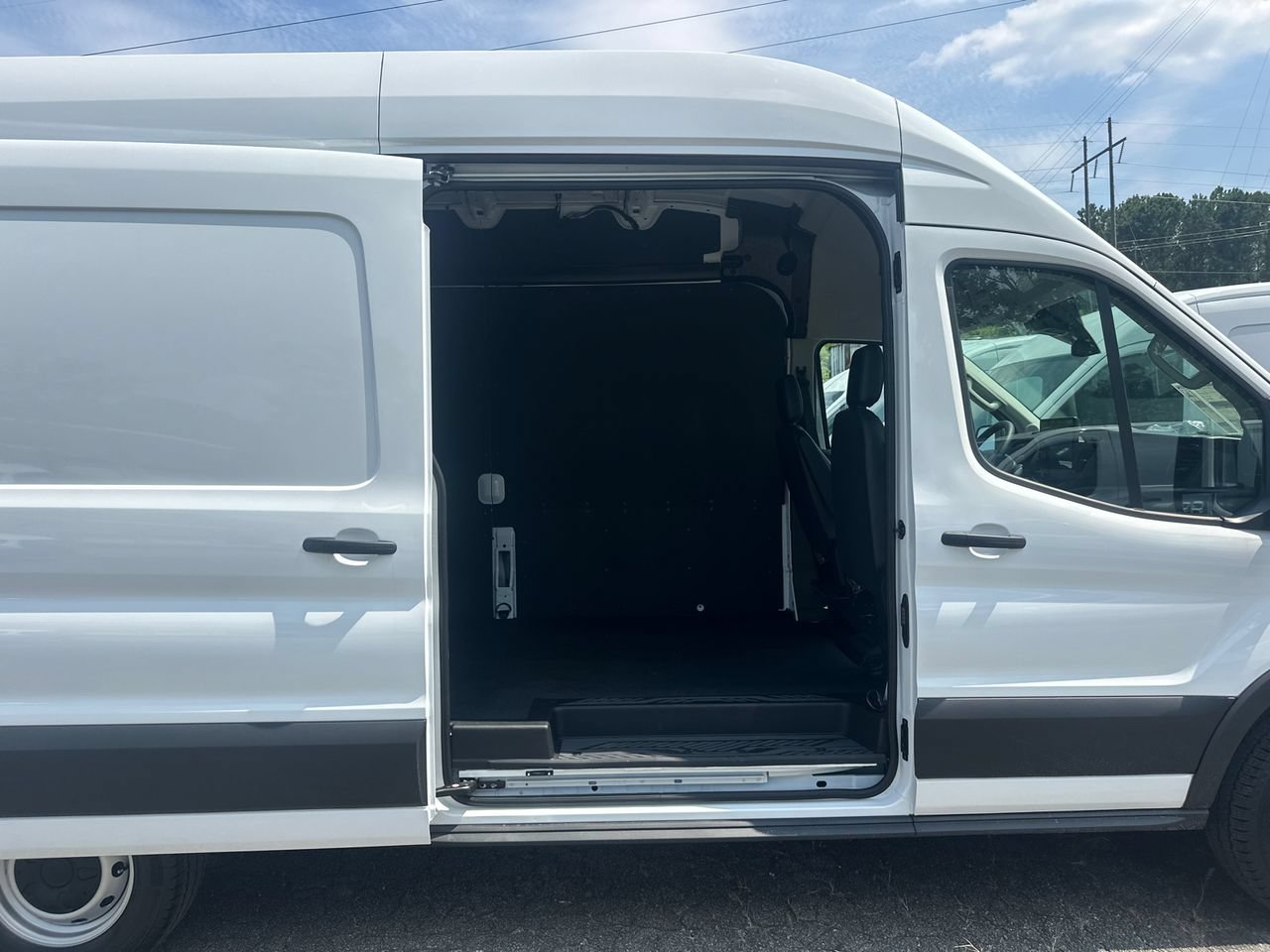 New 2026 Ford Transit 250 148 High Roof Extended w/ Load Area Protection Package RWD image 15