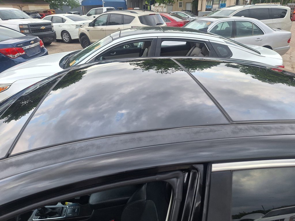 Used 2016 Kia Optima EX w/ Premium Package image 5