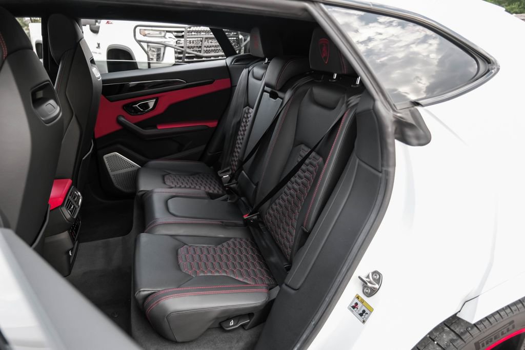 Used 2022 Lamborghini Urus image 49