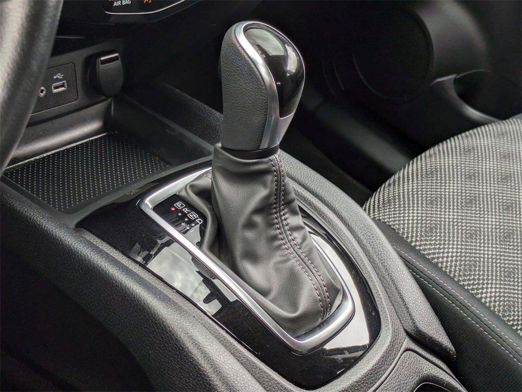 Certified 2022 Nissan Rogue Sport SV image 22