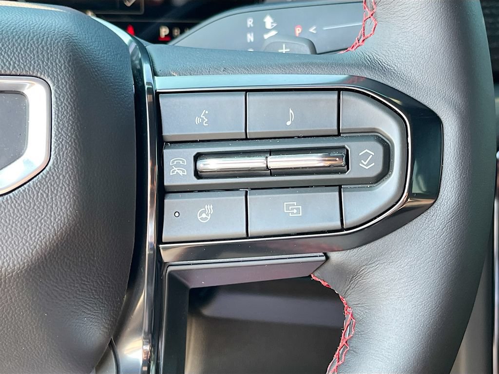 Used 2025 GMC Yukon AT4 Ultimate w/ LPO, Floor Liner Package AWD/4WD image 20