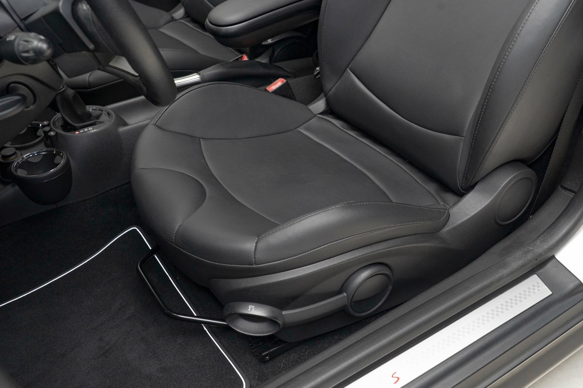 Used 2013 MINI Cooper S FWD image 18