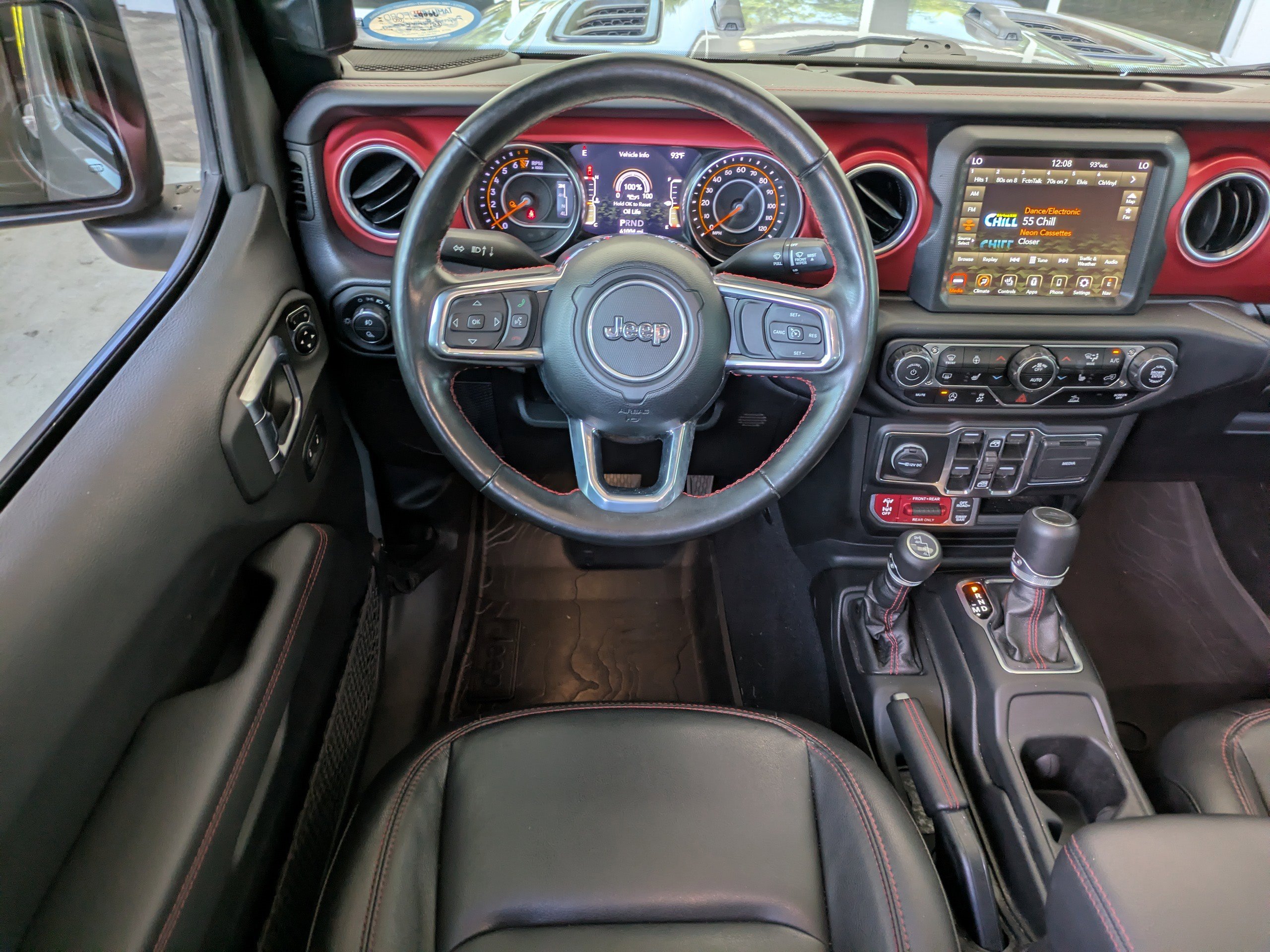 Used 2023 Jeep Gladiator Rubicon w/ LED Lighting Group AWD/4WD image 17