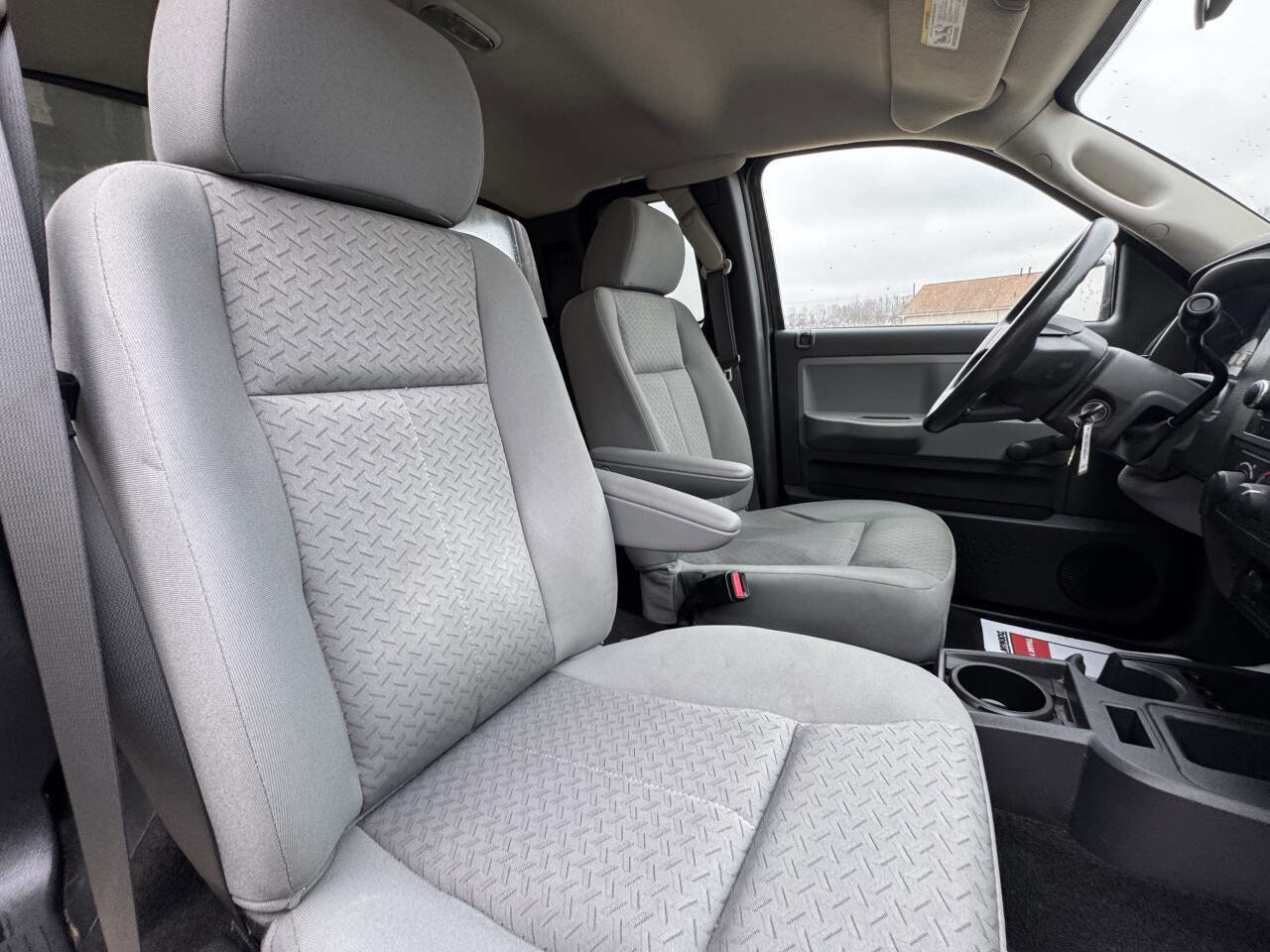 Used 2009 Dodge Dakota ST image 24