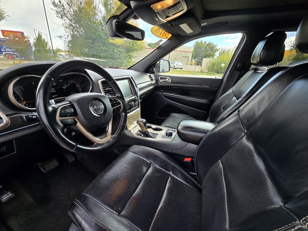 Used 2017 Jeep Grand Cherokee Limited w/ Luxury Group II image 12