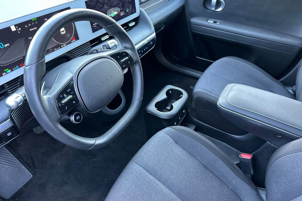 Used 2024 Hyundai Ioniq 5 SEL image 4