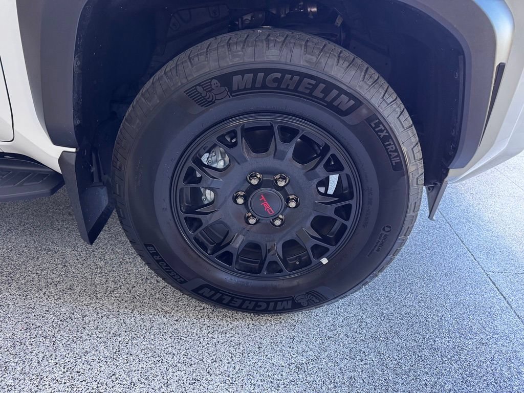 Certified 2025 Toyota 4Runner TRD Off-Road AWD/4WD image 18