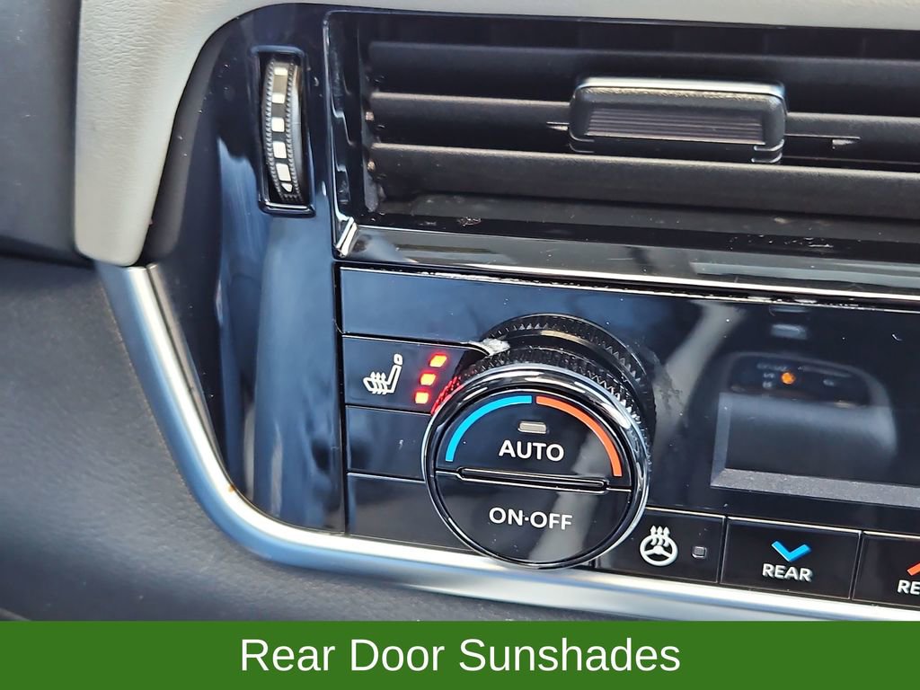 Used 2023 Nissan Rogue SL w/ SL Premium Package image 17