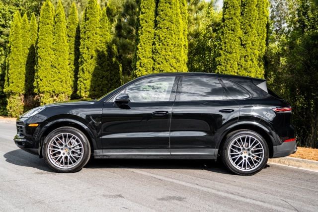 Used 2022 Porsche Cayenne Platinum Edition AWD/4WD image 9