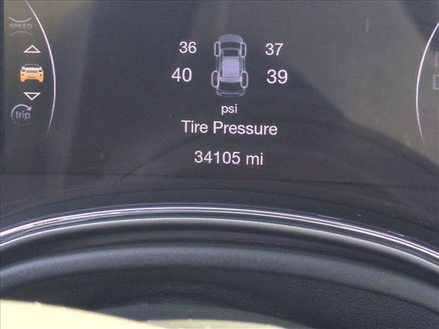 Used 2019 Jeep Grand Cherokee Altitude image 11