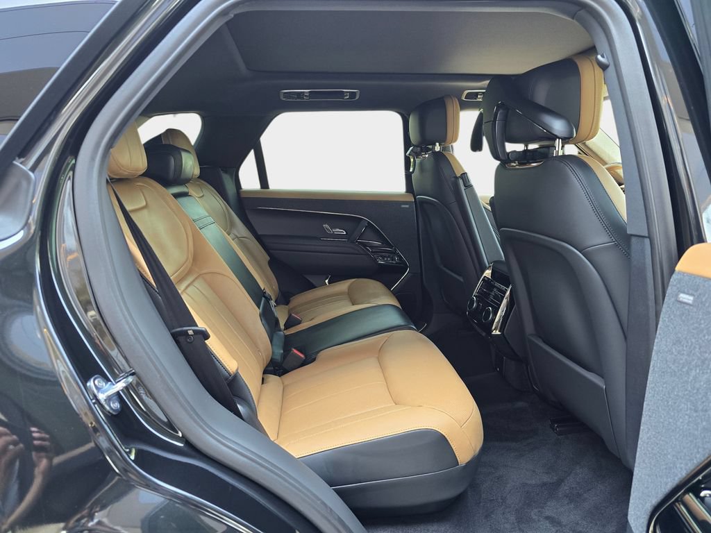 New 2026 Land Rover Range Rover Sport Dynamic SE AWD/4WD image 11