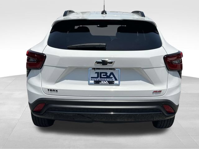 Certified 2024 Chevrolet Trax RS w/ Driver Confidence Package FWD image 26