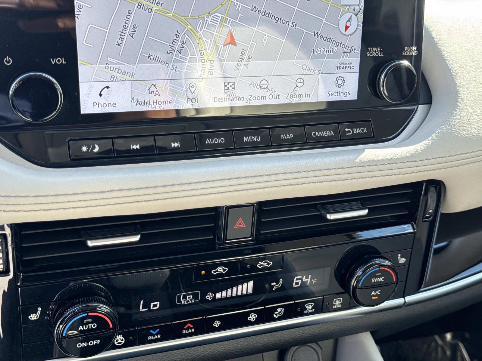 Used 2023 Nissan Rogue SL w/ SL Premium Package image 26