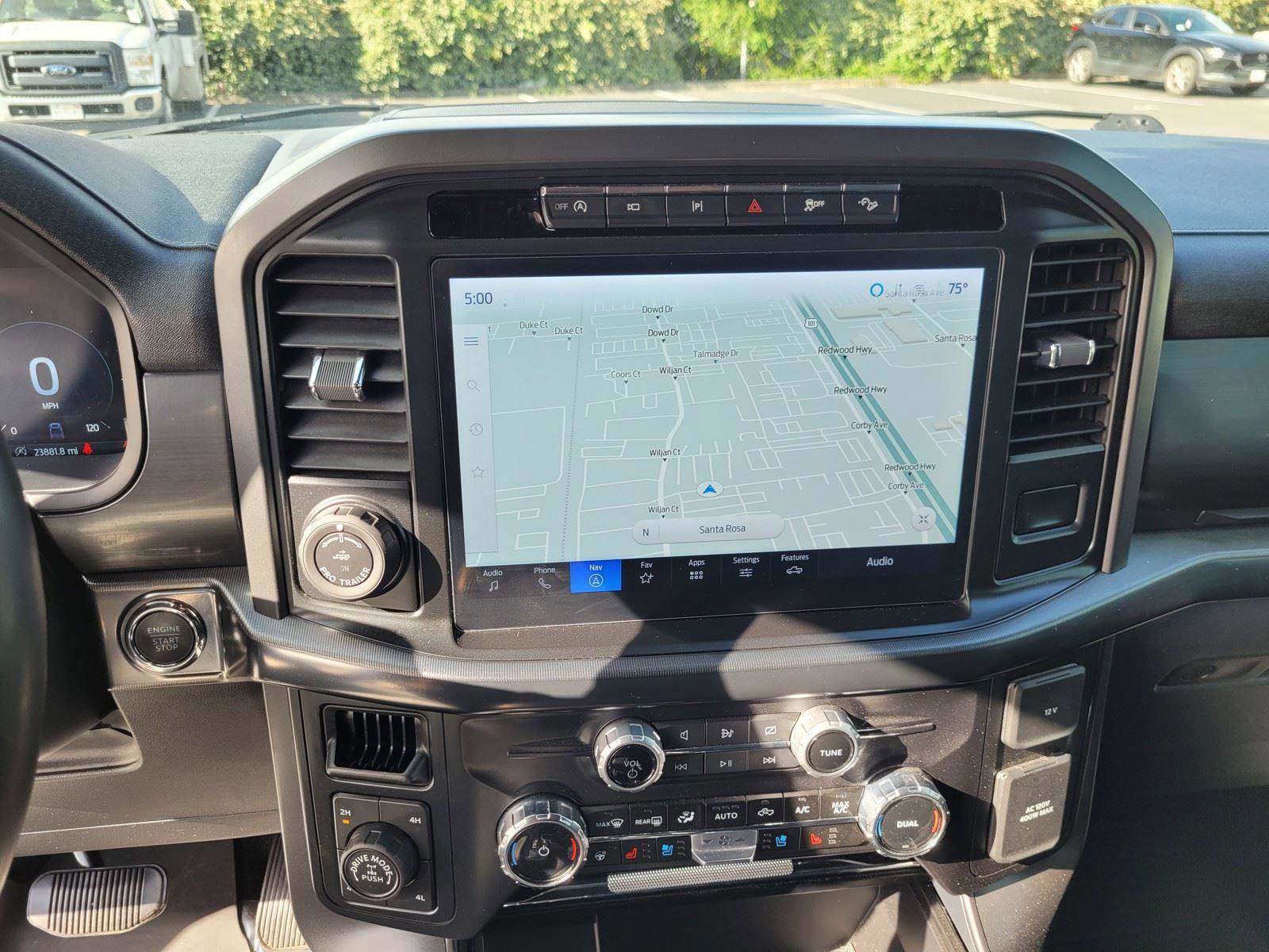 Used 2024 Ford F150 Lariat w/ FX4 Off-Road Package image 29