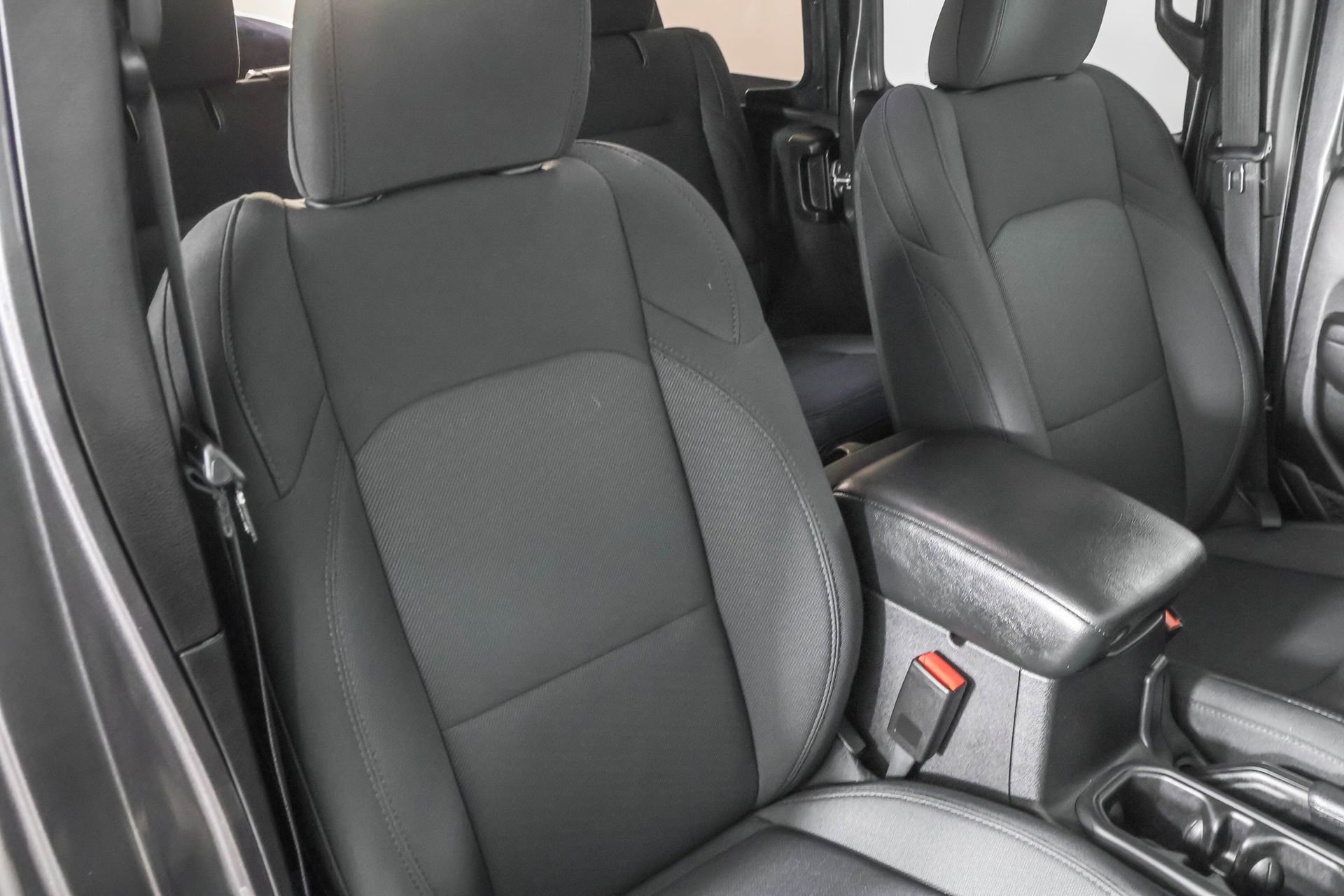 Used 2022 Jeep Wrangler Unlimited Sport S image 51