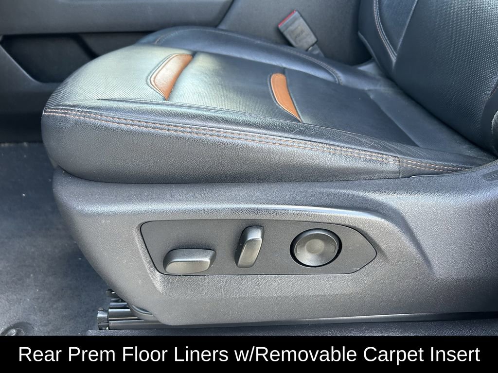 Used 2025 GMC Sierra 1500 AT4 image 33