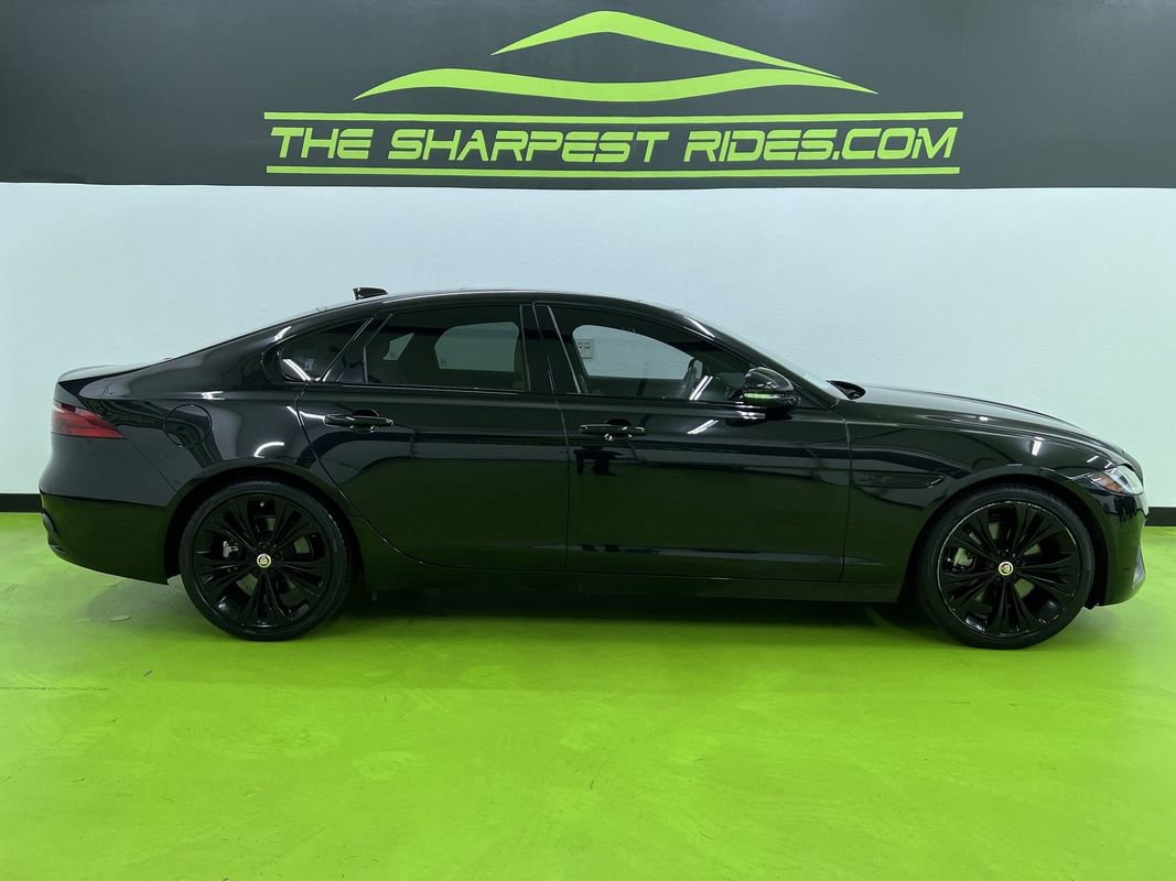 Used 2023 Jaguar XF SE RWD image 11