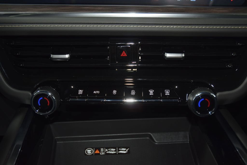 New 2026 Chevrolet Suburban Premier AWD/4WD image 34