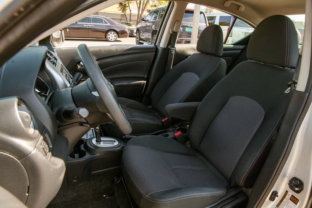 Used 2017 Nissan Versa SV FWD image 13