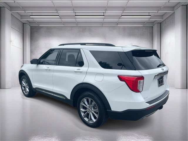 Used 2021 Ford Explorer XLT w/ Equipment Group 202A AWD/4WD image 5