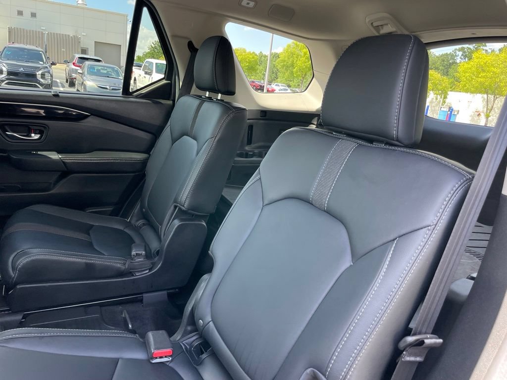 Certified 2025 Honda Pilot EX-L image 40