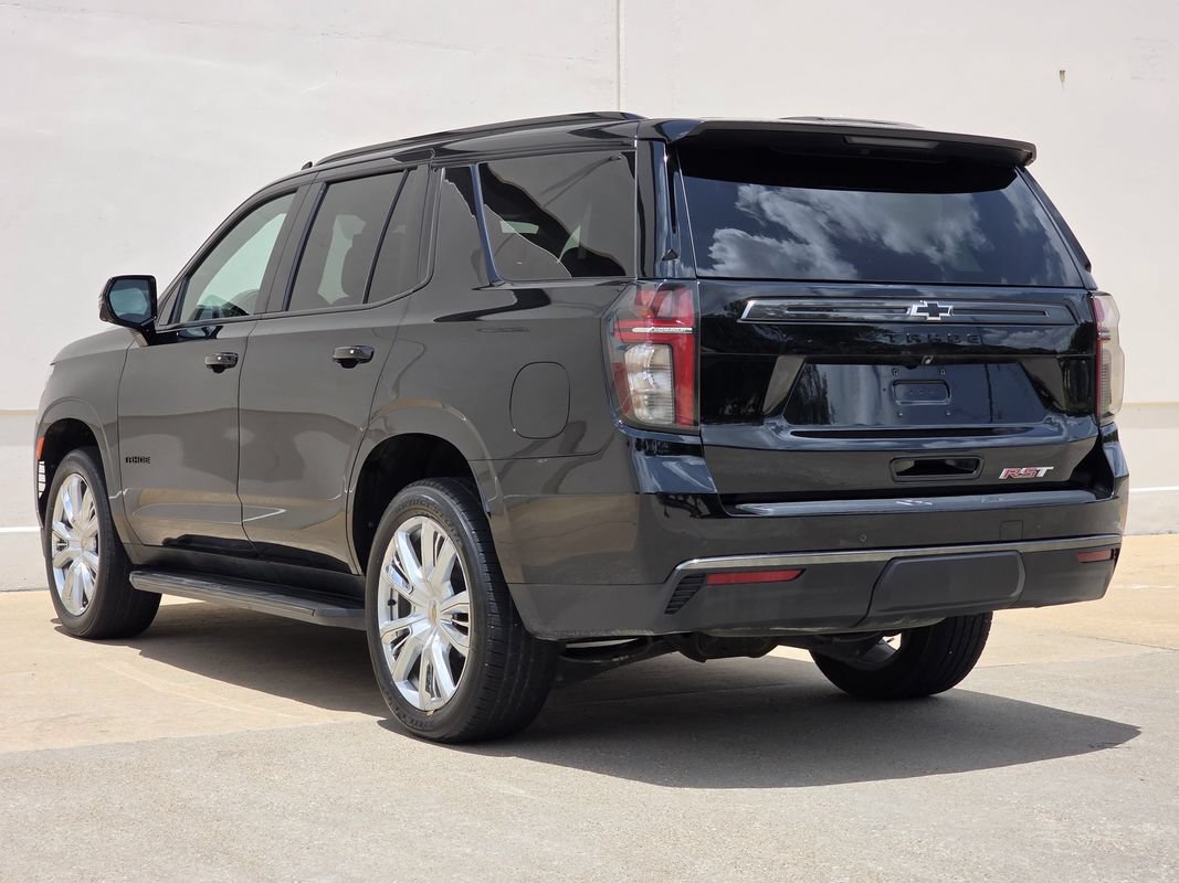 Used 2021 Chevrolet Tahoe RST w/ Luxury Package AWD/4WD image 3