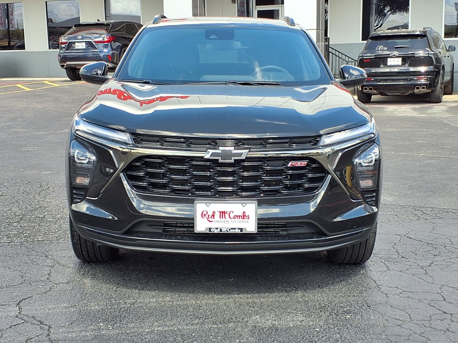 Used 2026 Chevrolet Trax RS w/ Driver Confidence Package FWD image 2