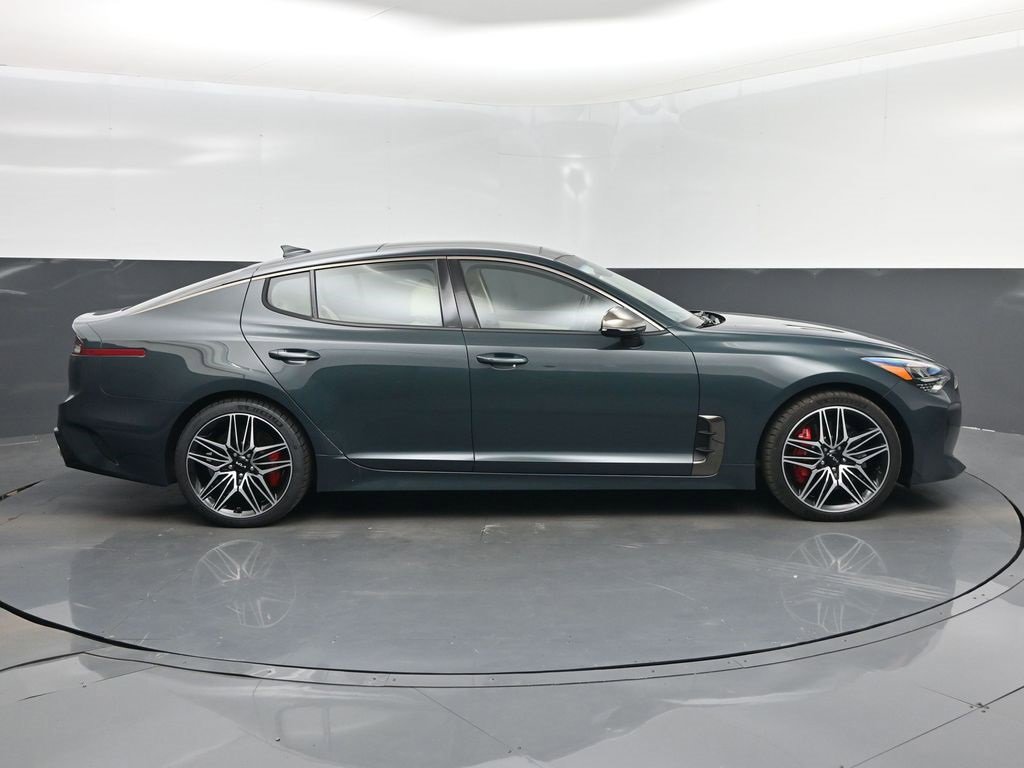 Certified 2022 Kia Stinger GT1 image 33
