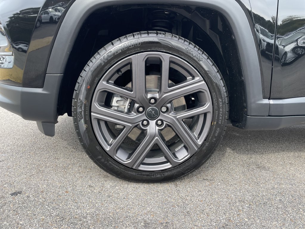Used 2026 Jeep Compass Limited AWD/4WD image 9