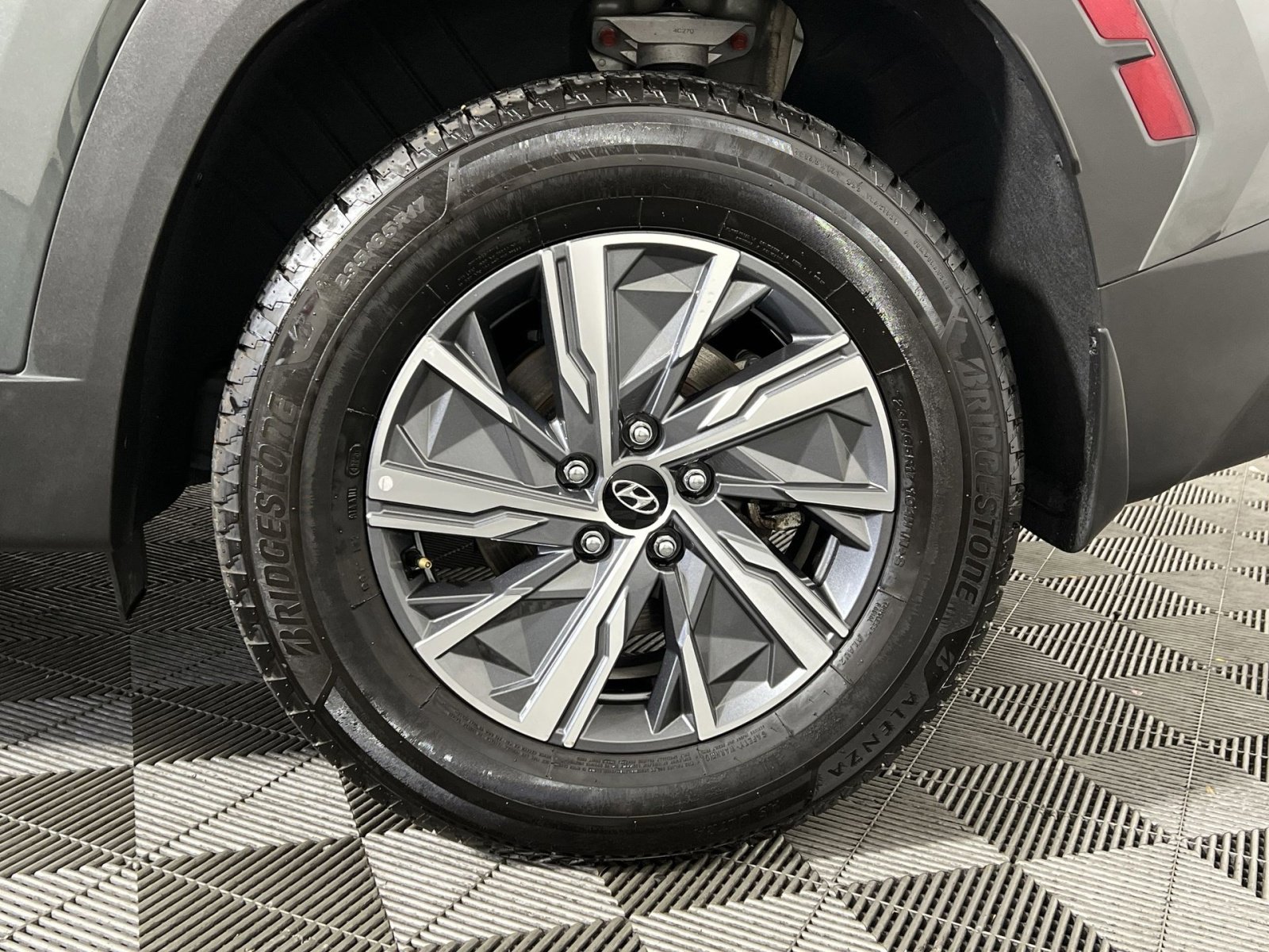 Used 2024 Hyundai Tucson Blue image 12