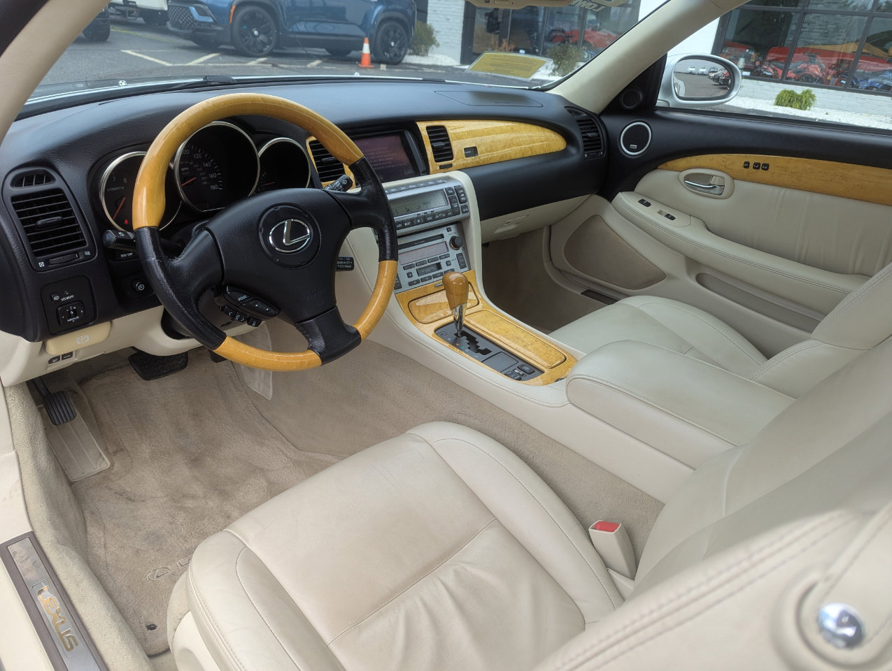 Used 2005 Lexus SC 430 Convertible image 13
