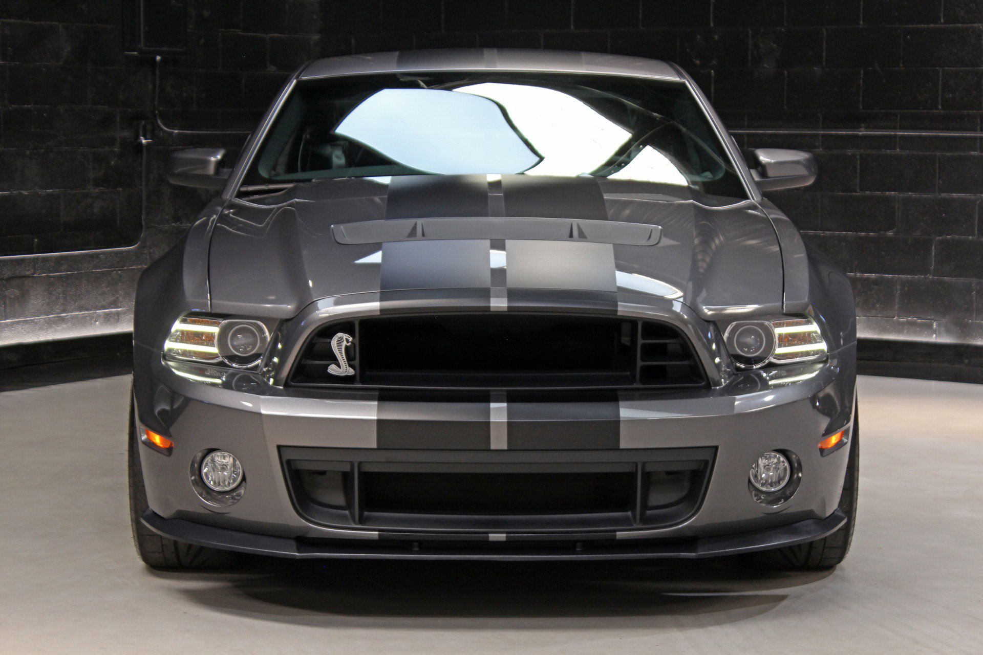 Used 2014 Ford Mustang Shelby GT500 w/ Equipment Group 821A RWD image 9