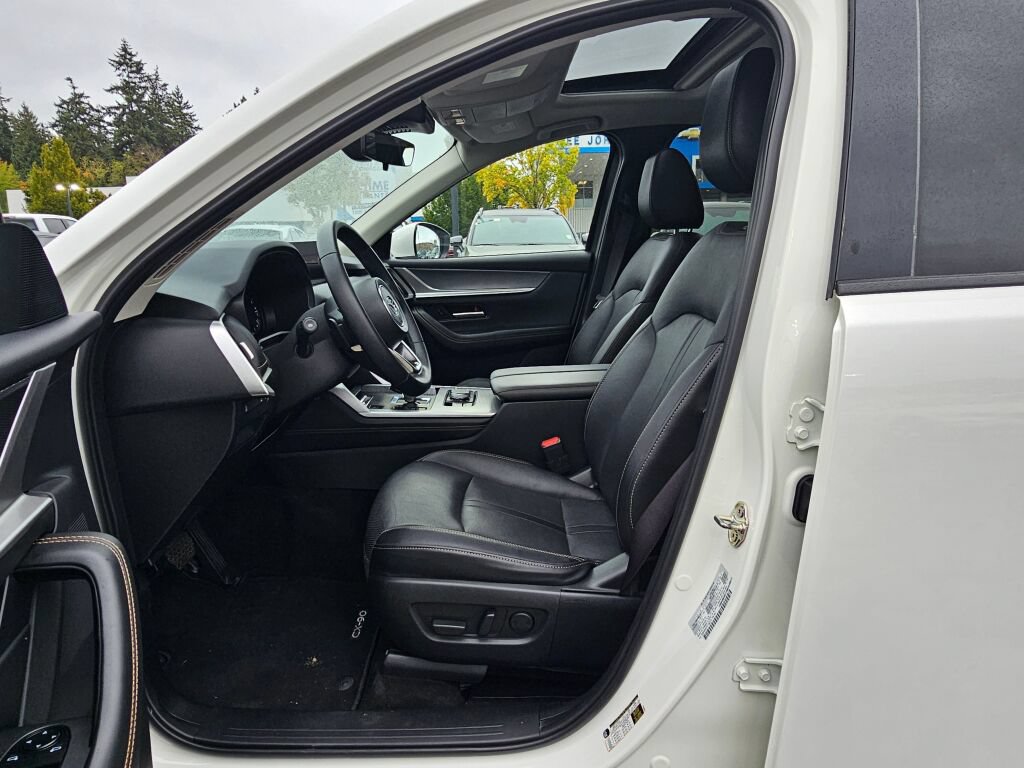 Certified 2024 MAZDA CX-90 Plug-In Hybrid w/ Preferred AWD/4WD image 25