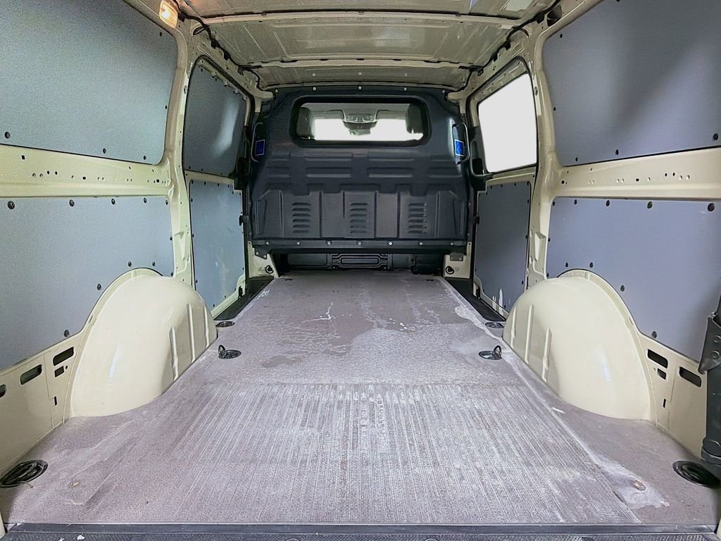 Used 2023 Mercedes-Benz Metris image 25