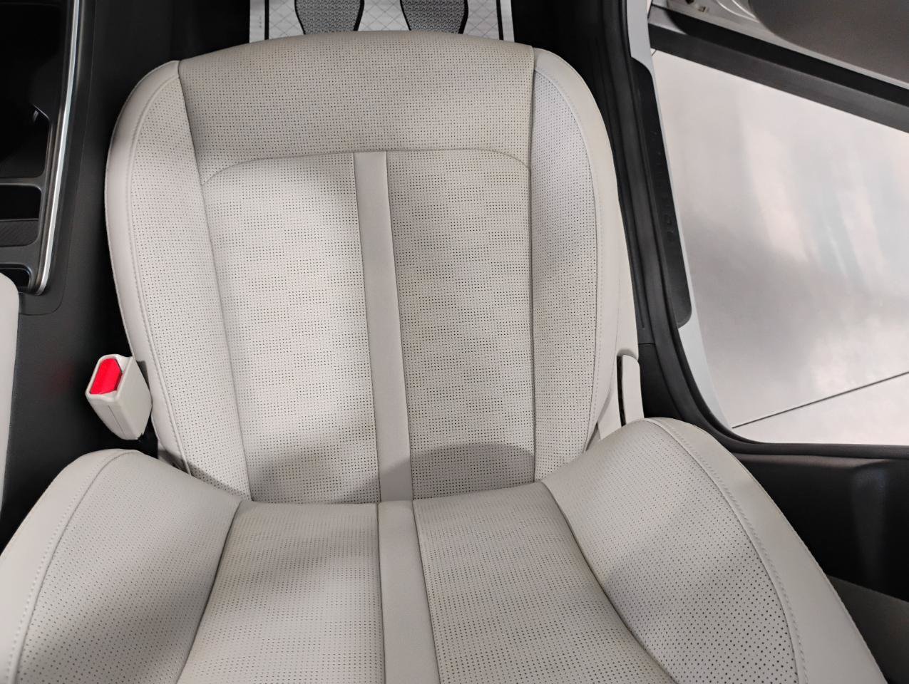 Used 2025 Kia Sorento S w/ Panoramic Sunroof Package FWD image 60