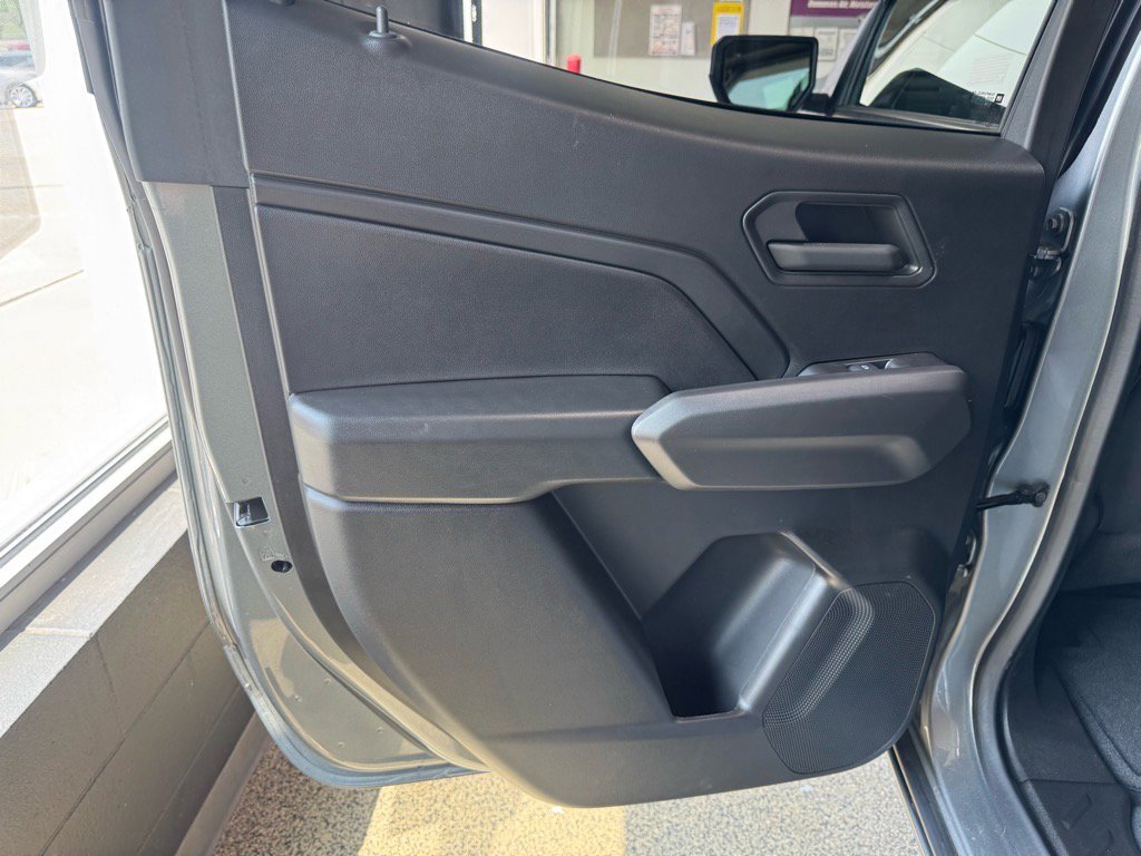 Used 2024 Chevrolet Colorado Trail Boss w/ Advanced Trailering Package image 9