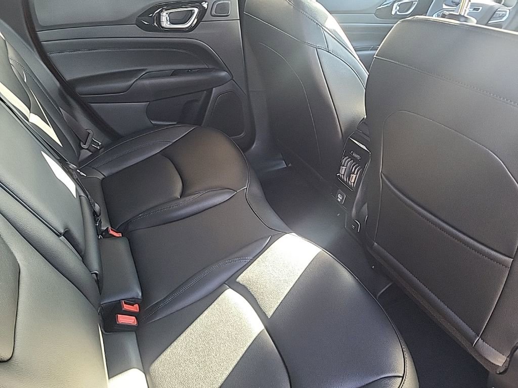 New 2026 Jeep Compass Limited w/ Sun, Sound & Navigation Group image 16