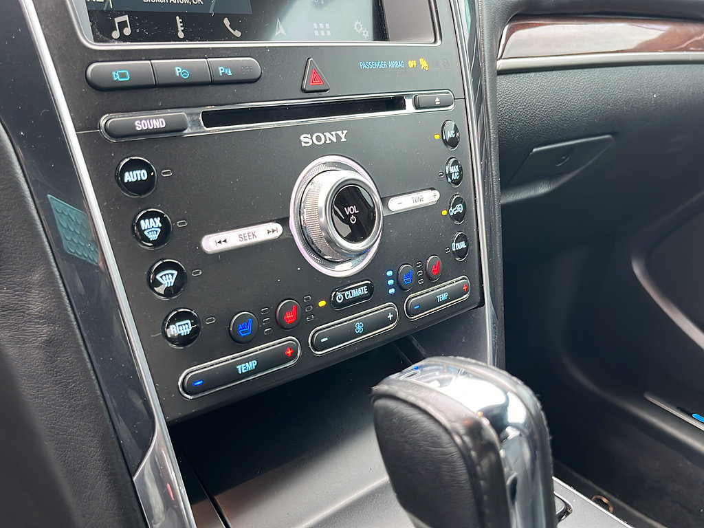 Used 2018 Ford Explorer Platinum AWD/4WD image 25