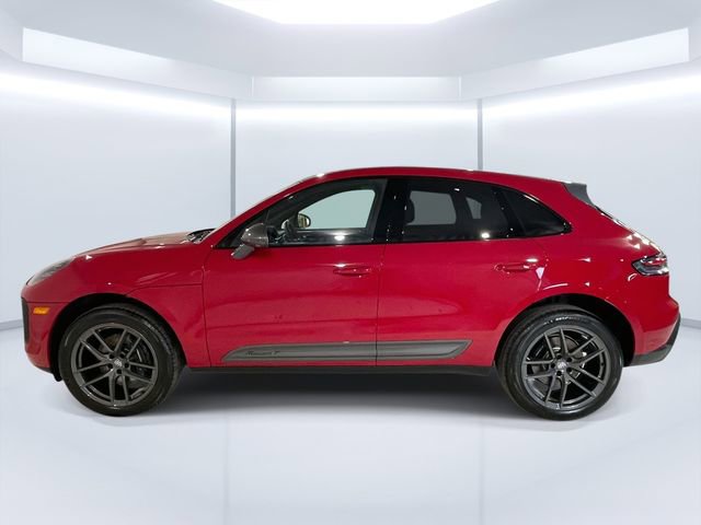 Certified 2025 Porsche Macan Turbo image 2