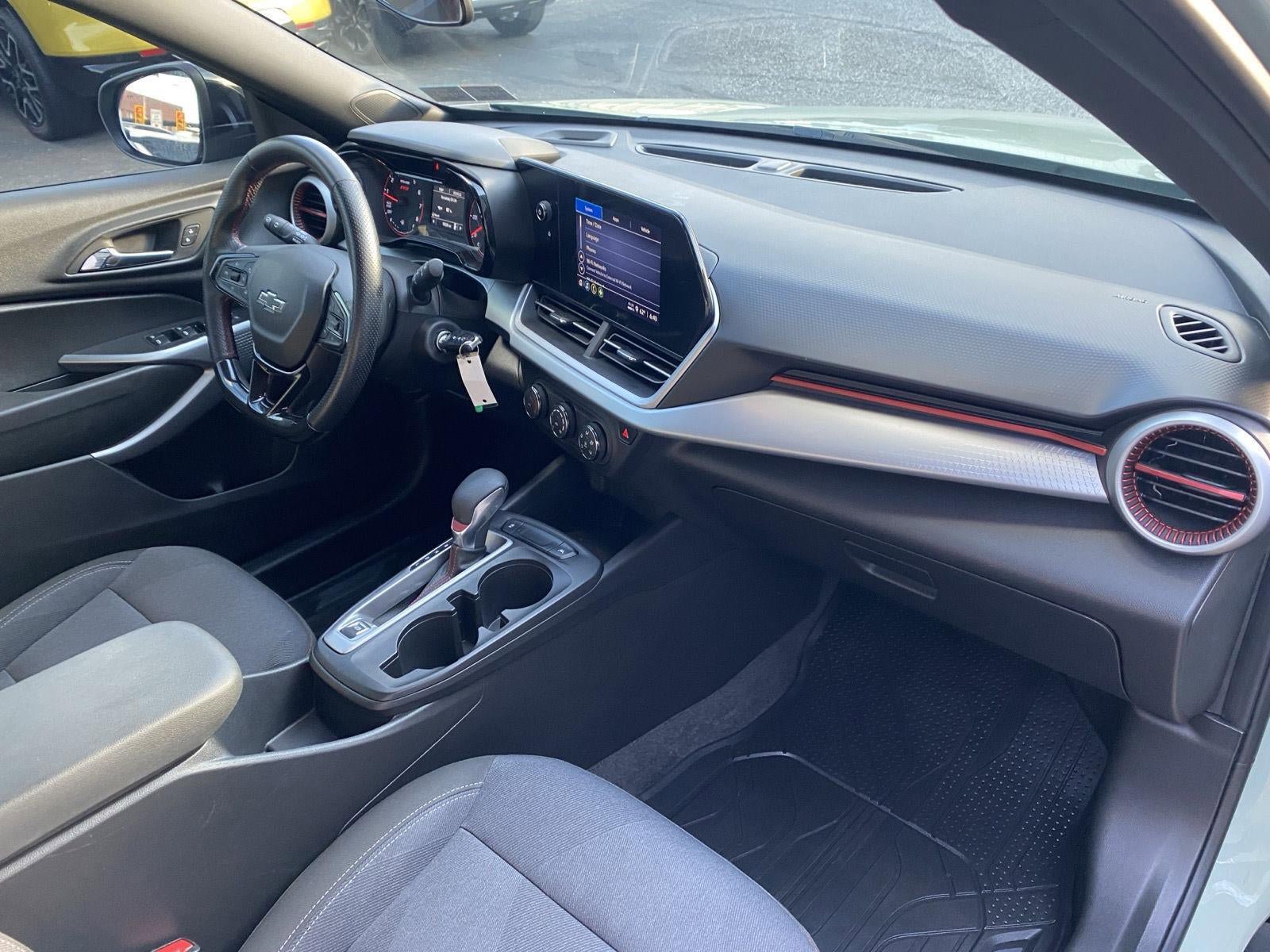 Certified 2024 Chevrolet Trax RS w/ Driver Confidence Package FWD image 27