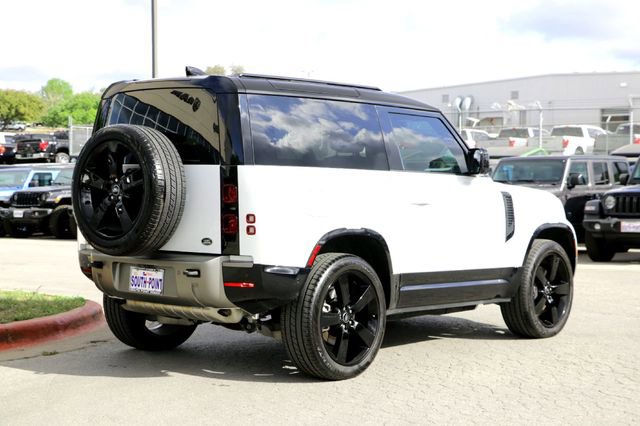 Used 2022 Land Rover Defender 90 X-Dynamic HSE image 5