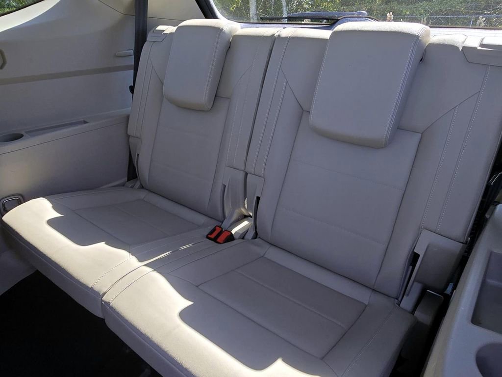 Used 2023 Volkswagen Atlas SE w/ Panoramic Sunroof Package image 28